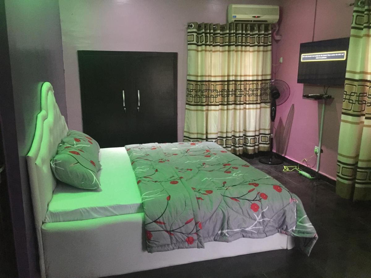 Juicebox B&B Lagos Exterior photo